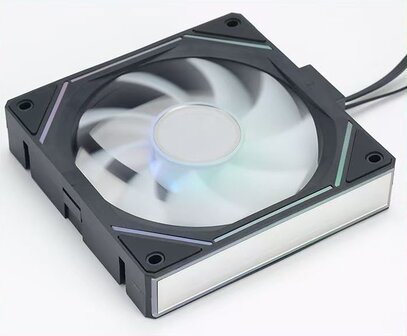 Power Train Tornado 360mm M8 ARGB PWM - Zwart