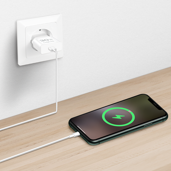 Lader 230V 1xUSB-C 30W LogiLink Wit (slim)