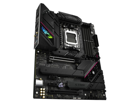 ASUS AM5 B650E-F GAMING WIFI ROG STRIX - DDR5/3xM.2/DP