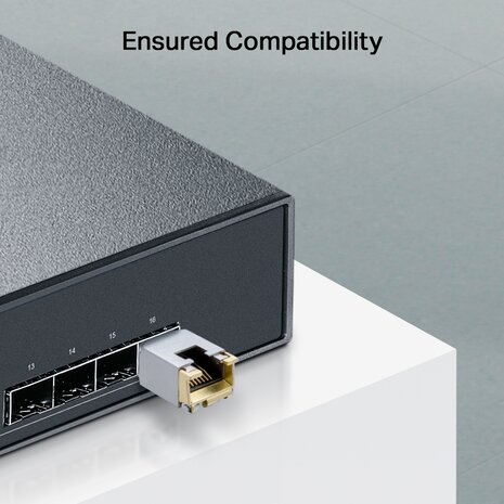 TP-Link Gigabit 1000BASE-T RJ4S FP module.