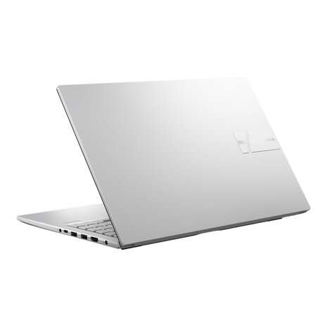 ASUS 15,6" R5-7/16GB/512GB/FHD/W11 Zilver