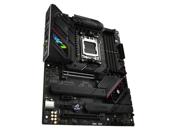 ASUS AM5 B650E-F GAMING WIFI ROG STRIX - DDR5/3xM.2/DP